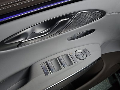 2024 Genesis GV70 — миниатюра 29