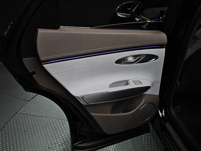 2024 Genesis GV70 — миниатюра 15