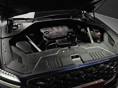 صورة 7 لـ 2024 Genesis GV70