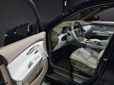 2024 Genesis GV70 — миниатюра 13