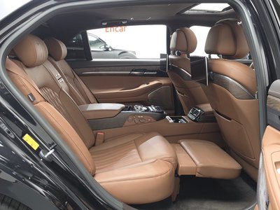 2021 Genesis G90 — миниатюра 11