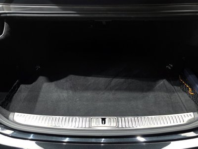 2021 Genesis G90 — миниатюра 20
