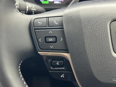 TOYOTA CROWN SPORT - 9