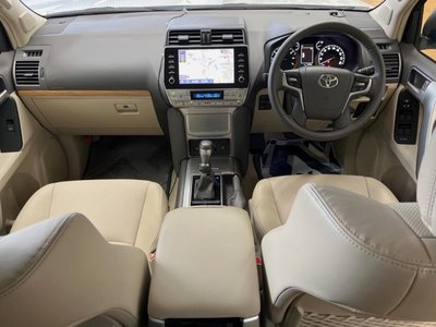 TOYOTA LAND CRUISER PRADO - 2