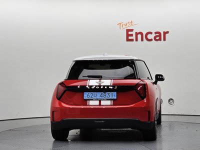 صورة 4 لـ 2026 MINI COOPER ELECTRIC