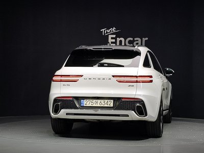 صورة 4 لـ 2021 Genesis GV70