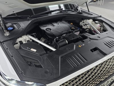 صورة 7 لـ 2021 Genesis GV70