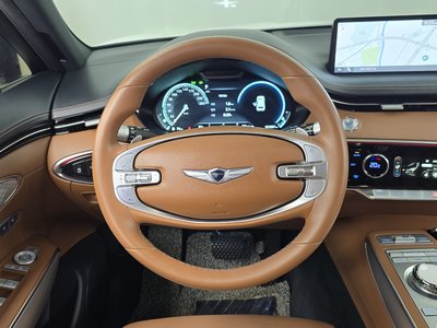2021 Genesis GV70 thumbnail 19