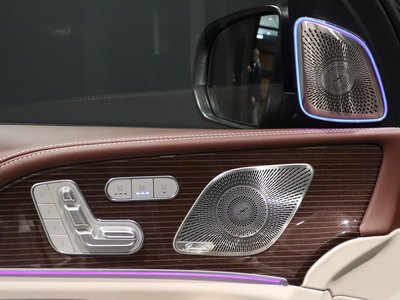 2023 Mercedes-BENZ GLS MAYBACH photo 6
