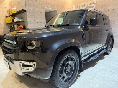 LAND ROVER DEFENDER - 10