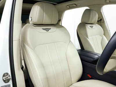 BENTLEY BENTAYGA - 8