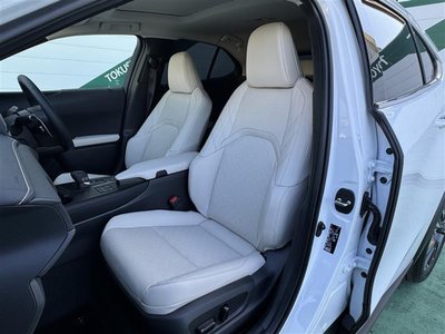 2026 Lexus UX 照片 13