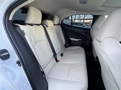 2026 Lexus UX 照片 12