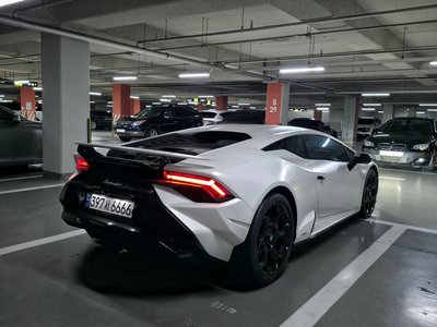 LAMBORGHINI HURACAN - 3