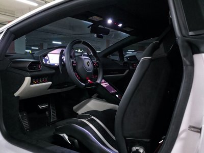 LAMBORGHINI HURACAN - 4