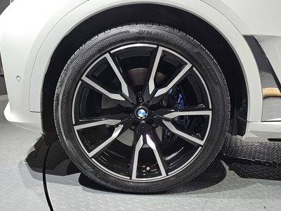 BMW X7 - 6
