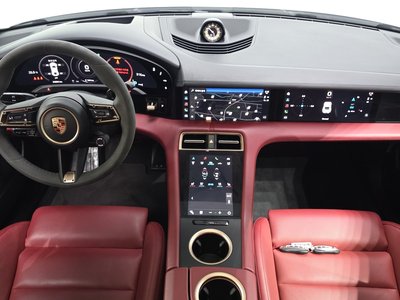 صورة 5 لـ 2024 Porsche TAYCAN