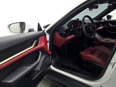صورة مصغرة 14 لـ 2024 Porsche TAYCAN