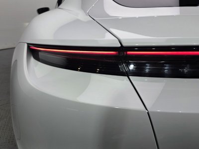 صورة مصغرة 11 لـ 2024 Porsche TAYCAN