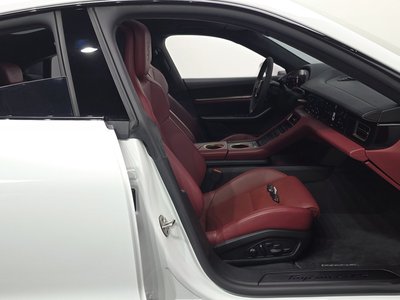 صورة مصغرة 17 لـ 2024 Porsche TAYCAN
