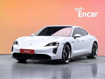 صورة 1 لـ 2024 Porsche TAYCAN