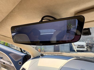 2010 Aston Martin RAPIDE — фото 13