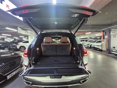 BMW X7 - 6