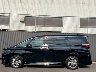 2024 Toyota ALPHARD — фото 5
