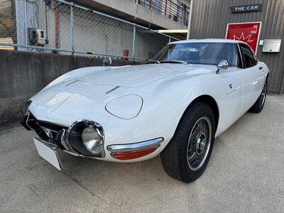 TOYOTA 2000GT