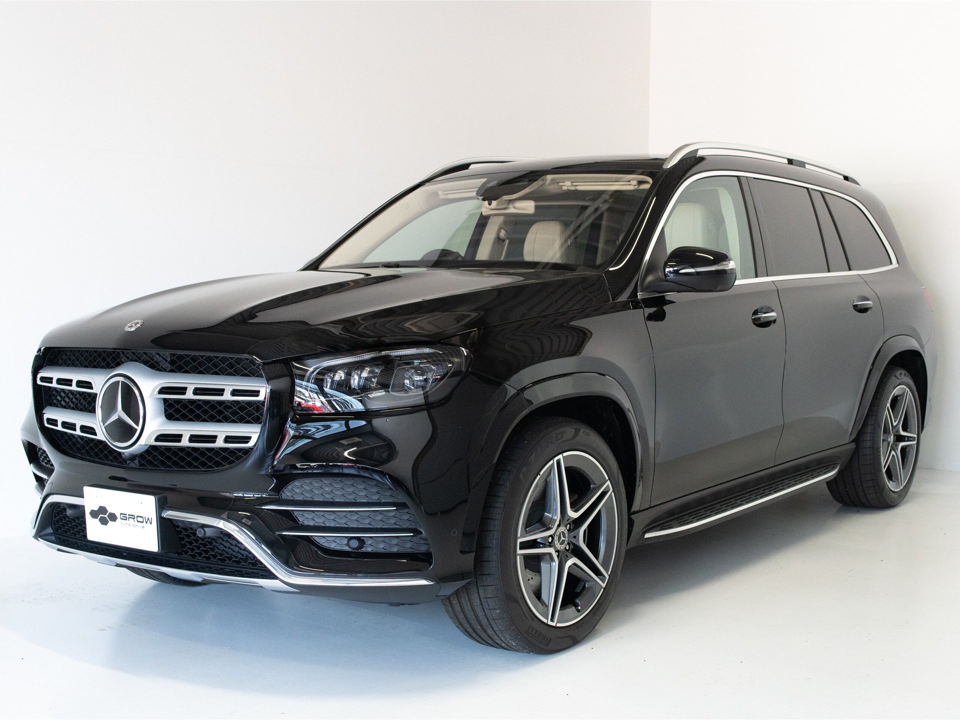 MERCEDES-BENZ GLS - View 1