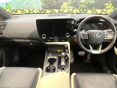 صورة 2 لـ 2023 Lexus NX