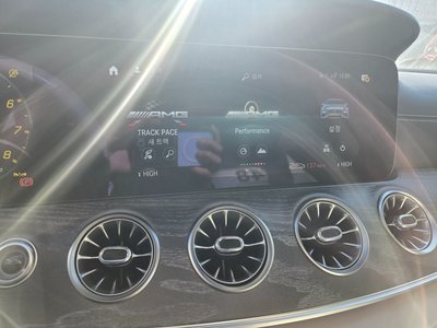 MERCEDES-BENZ GT AMG - 10