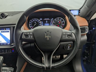 2022 Maserati LEVANTE — фото 6