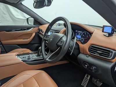 2022 Maserati LEVANTE — фото 5