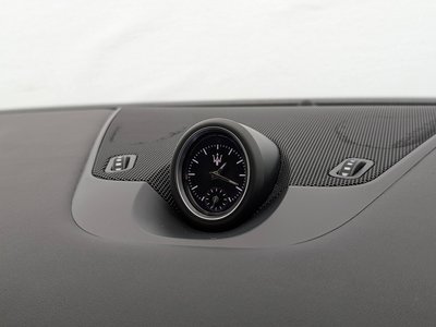 2022 Maserati LEVANTE — фото 10