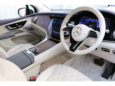 MERCEDES-BENZ EQS - 10