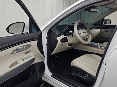 2024 Genesis GV70 photo 10