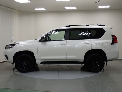 TOYOTA LAND CRUISER PRADO - 3