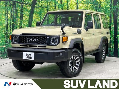 TOYOTA LAND CRUISER 70 - 1