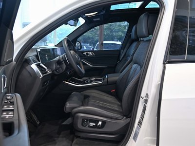 2025 BMW X5 缩略图 12