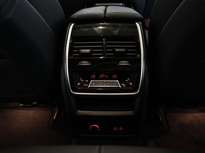 2025 BMW X5 缩略图 17