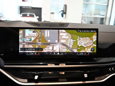 2025 BMW X5 缩略图 14