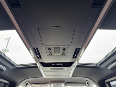 صورة 7 لـ 2025 Toyota VELLFIRE