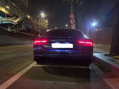 2015 AUDI RS7 — фото 2