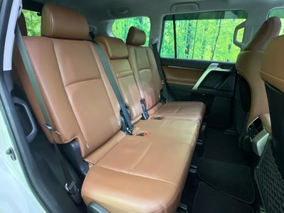 TOYOTA LAND CRUISER PRADO - 9