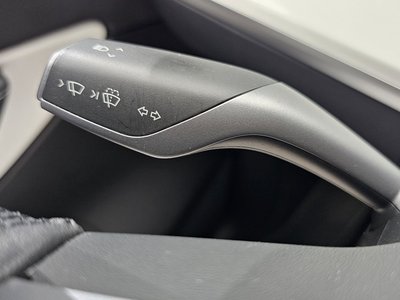 2022 Tesla MODEL Y thumbnail 30