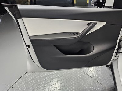 2022 Tesla MODEL Y thumbnail 15