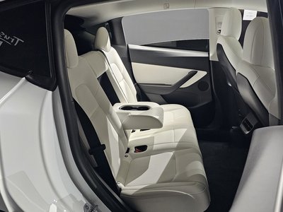 2022 Tesla MODEL Y thumbnail 17