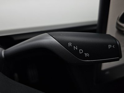 2022 Tesla MODEL Y thumbnail 13