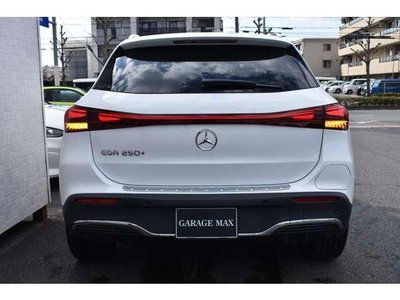 MERCEDES-BENZ EQA - 2